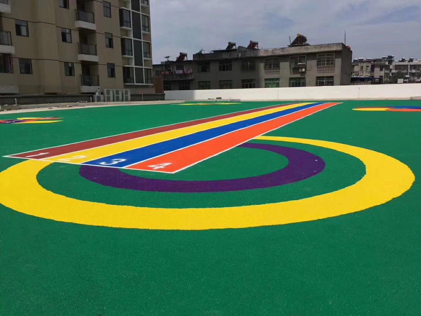 不止硅PU球場材料，告訴你塑膠跑道材料發(fā)軟的原因